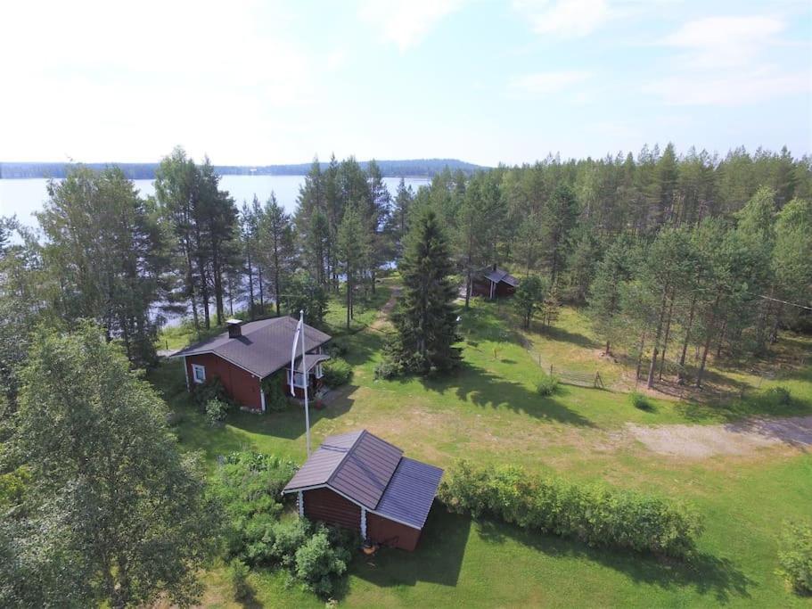 Lysti Cottage By The Lake And Magical Countryside Rovaniemi Exterior photo