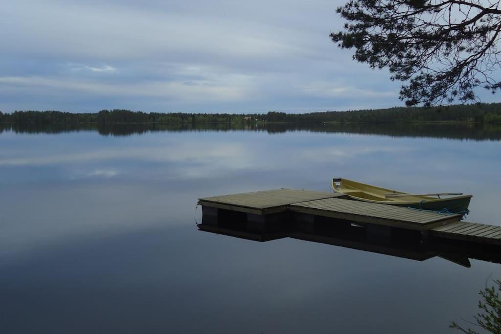 Lysti Cottage By The Lake And Magical Countryside Rovaniemi Exterior photo